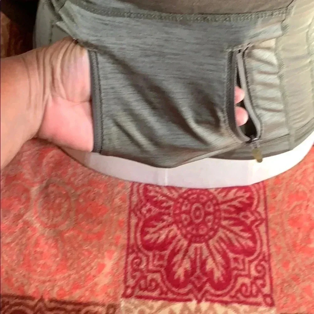 Lululemon catch me air jacket (RARE)